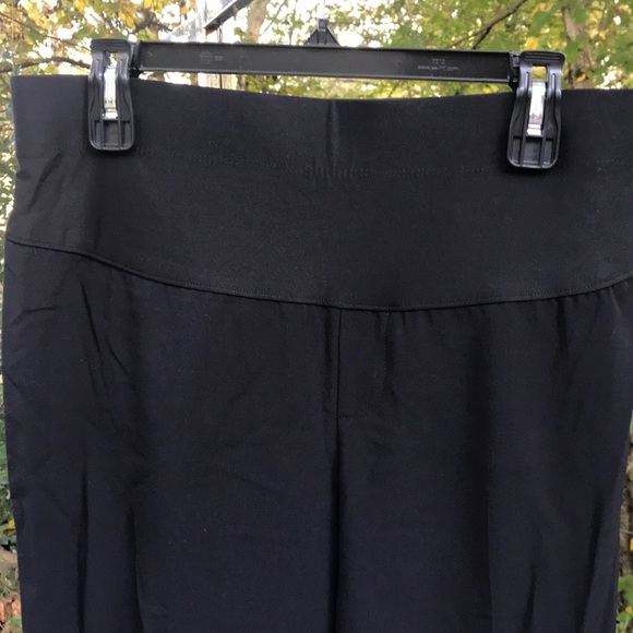 NWT Duo Maternity All Around Panel Cuffed Capris M - Picture 7 of 11